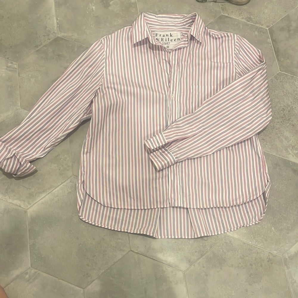 Frank and Eileen size medium pink striped button down blouse